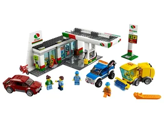 LEGO 60132-1 Service Station — 515 pieces, released 2016