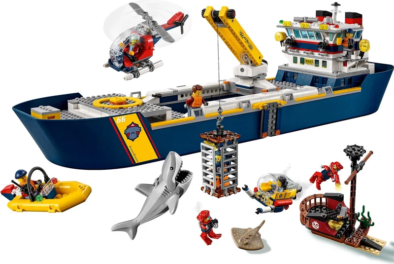 Ocean Exploration Ship - View 4