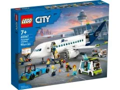 Passenger Airplane - View 2