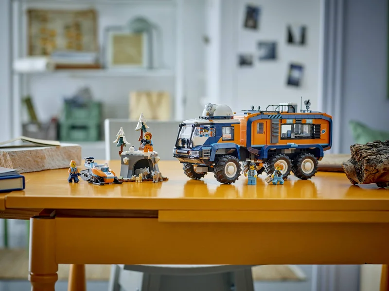 Arctic Explorer Science Lab Truck - View 6