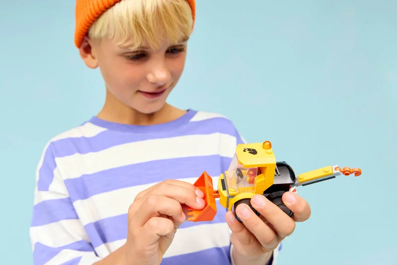 Rides – Construction Loader - View 5