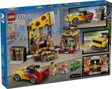 Pizza Delivery Experience with Vehicles - View 3