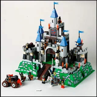 LEGO 6098-1 King Leo's Castle — 538 pieces, Castle theme