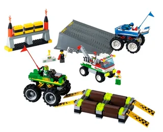 LEGO 6617-1 Tough Truck Rally — 385 pieces, released 2000