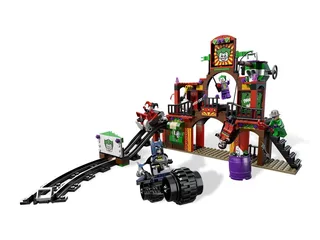 LEGO 6857-1 The Dynamic Duo Funhouse Escape — 381 pieces, Super Heroes DC theme