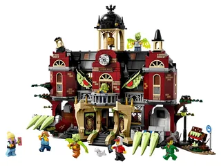 LEGO 70425-1 Newbury Haunted High School — 1475 pieces, Hidden Side theme