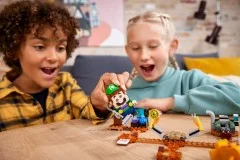 Luigi's Mansion Lab and Poltergust Expansion Set - View 4