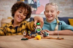 Luigi's Mansion Lab and Poltergust Expansion Set - View 5