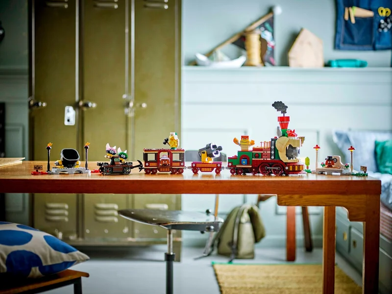 The Bowser Express Train - View 8