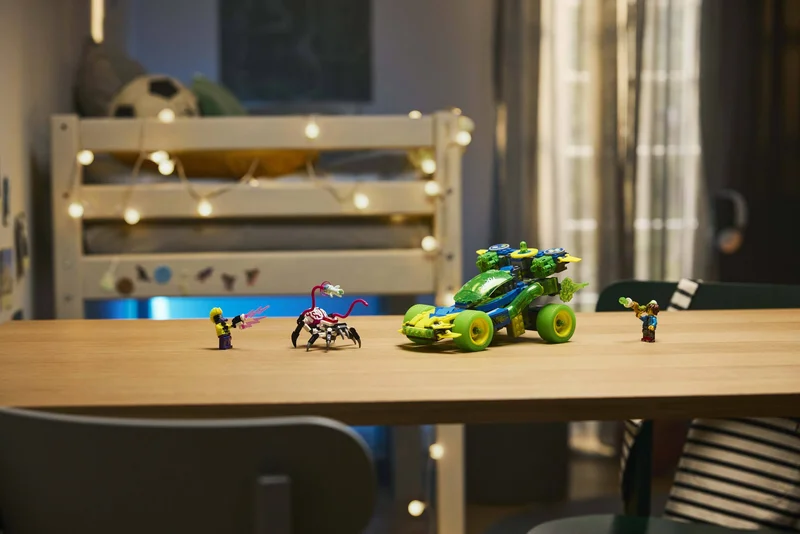 Mateo and the Z-Blob Action Race Car - View 8