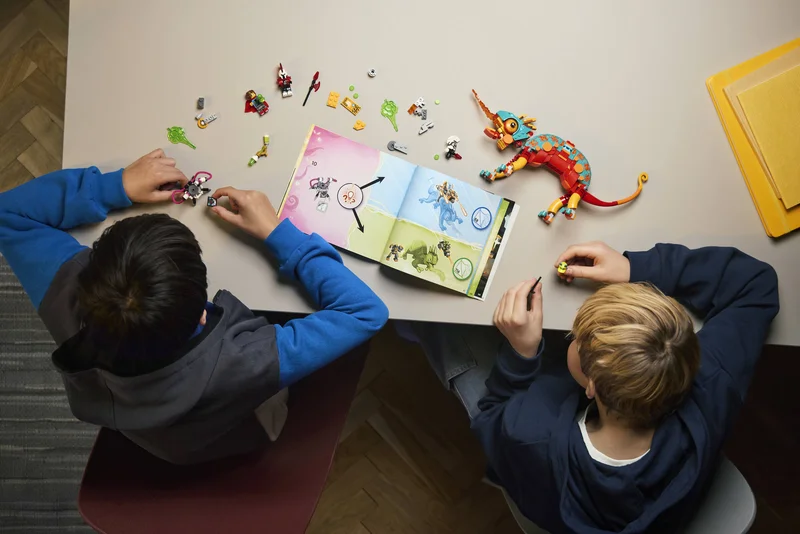 Mateo's Fire Chameleon - View 7