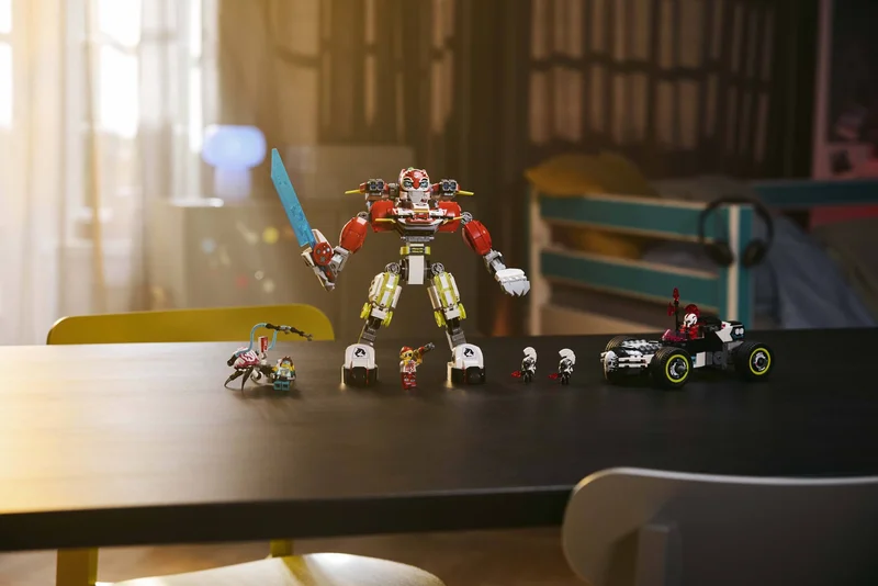 Cooper's Tiger Mech & Zero's Hot Rod Car - View 5
