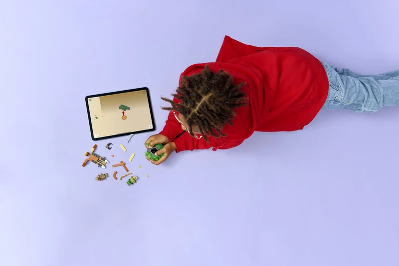 Lloyd vs. Earth Monster Spinner - View 3