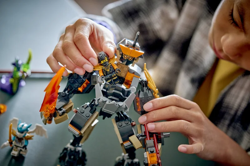 Cole's Mission Mech & Dragon Zane - View 8