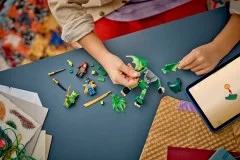 Lloyd's Dragon Mech Battle Pack - View 4
