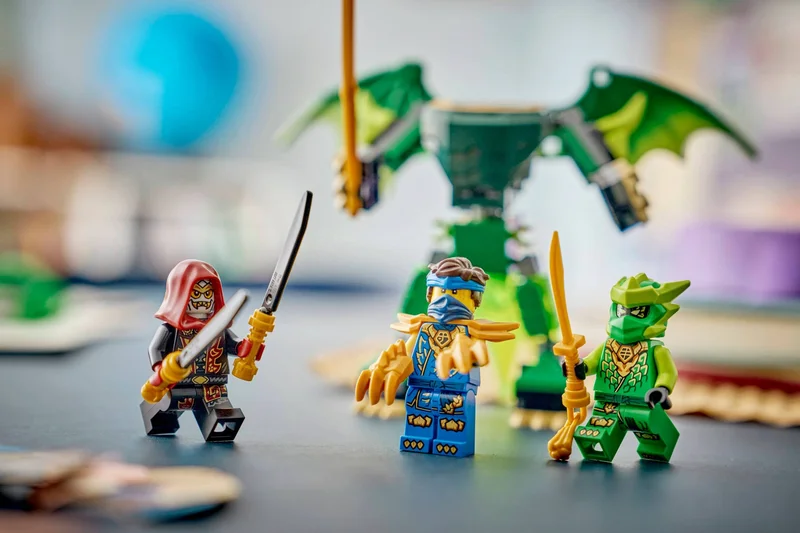 Lloyd's Dragon Mech Battle Pack - View 6