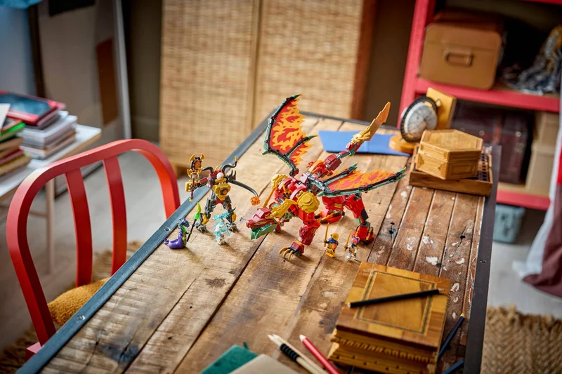Wyldfyre's Transforming Dragon Mech - View 7