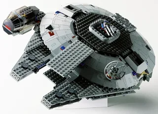 LEGO 7190-1 Millennium Falcon — 671 pieces, released 2000