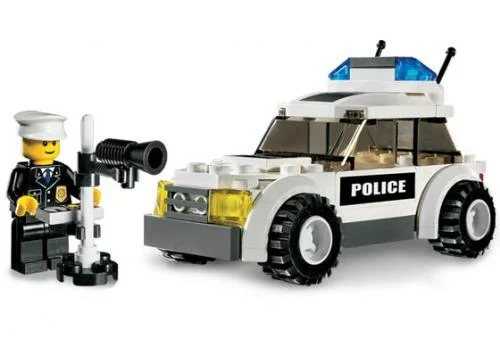 Police Car (Black Sticker Version) - LEGO Set 7236-1 - 2005