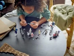 Clone Trooper & Battle Droid Battle Pack - View 7