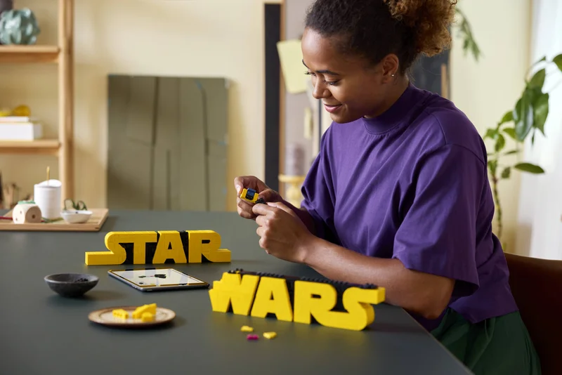 Brick-Built Star Wars Logo - View 9