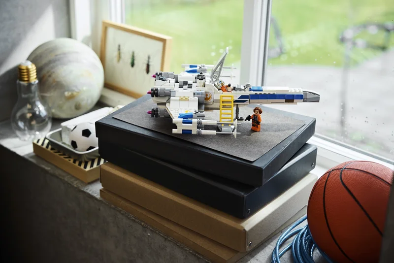 New Republic X-Wing Starfighter - View 6