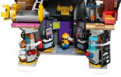 Minions and Gru's Family Mansion - View 3