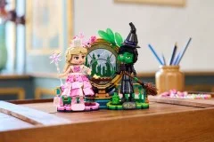 Elphaba & Glinda Figures - View 5