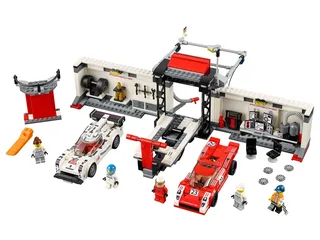LEGO 75876-1 Porsche 919 Hybrid and 917K Pit Lane — 743 pieces, Speed Champions theme