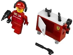 F14 T & Scuderia Ferrari Truck - View 7