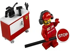 F14 T & Scuderia Ferrari Truck - View 8