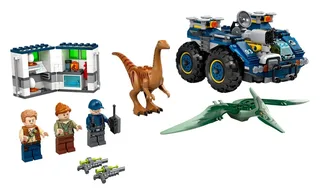LEGO 75940-1 Gallimimus and Pteranodon Breakout — 392 pieces, released 2020
