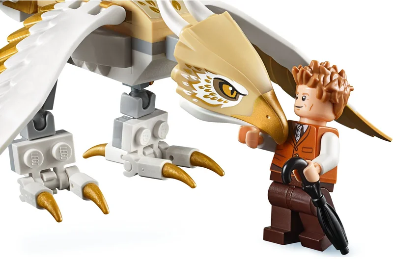 Newt's Case of Magical Creatures - View 4