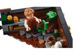 Newt's Case of Magical Creatures - View 5