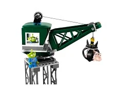 Trash Compactor Escape - View 7