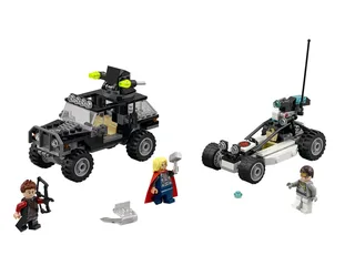 LEGO 76030-1 Avengers Hydra Showdown — 221 pieces, released 2015