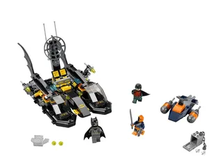 LEGO 76034-1 Batboat Harbor Pursuit — 265 pieces, released 2015