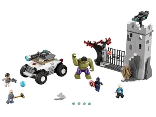 LEGO 76041-1 The Hydra Fortress Smash — 405 pieces, released 2015