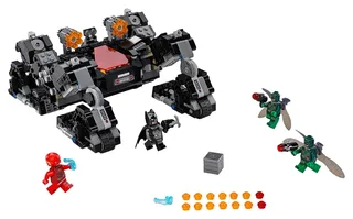 LEGO 76086-1 Knightcrawler Tunnel Attack — 623 pieces, released 2017