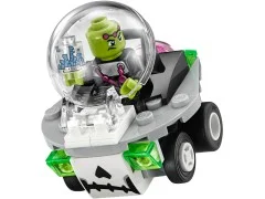 Mighty Micros: Supergirl vs. Brainiac - View 4