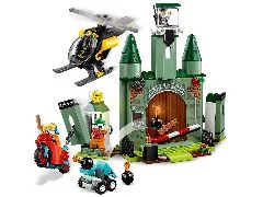Batman and The Joker Escape - View 3