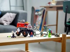 Spider-Man's Monster Truck vs. Mysterio - View 3
