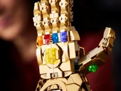 Infinity Gauntlet - View 4