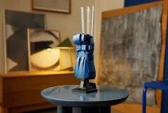 Wolverine's Adamantium Claws - View 8