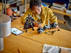 Batman Construction Figure and the Bat-Pod Bike - View 7