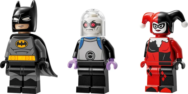 Batman with the Batmobile vs Harley Quinn and Mr. Freeze - View 5