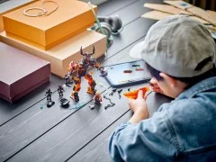 Thor vs. Surtur Construction Figure - View 5