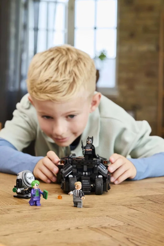 Batman Tumbler vs. Two-Face & The Joker - View 5