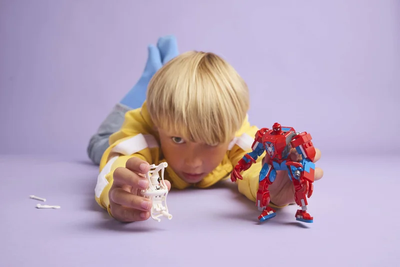 Spider-Man Mech vs. Anti-Venom - View 4