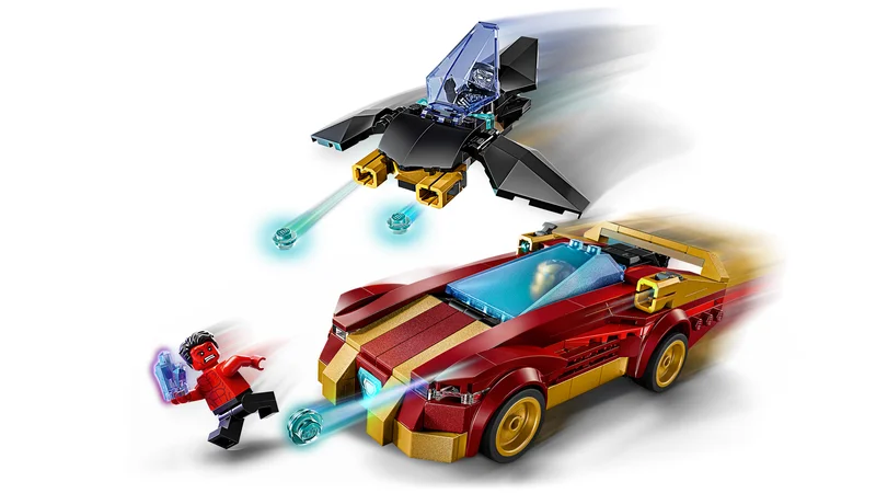 Iron Man Car & Black Panther vs. Red Hulk - View 2